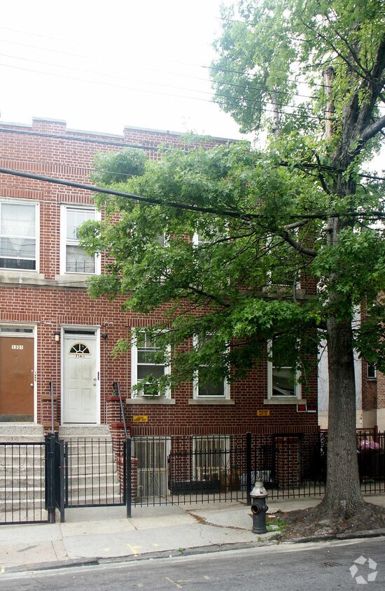 Foto principal - 1303 Needham Ave