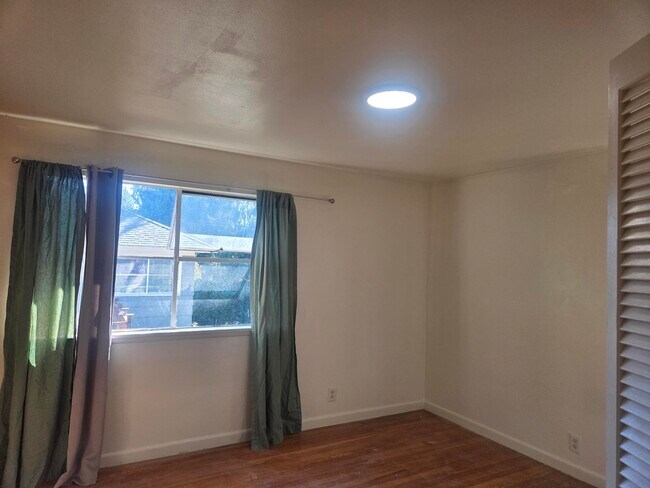 Foto del edificio - 3543 NE 93rd St