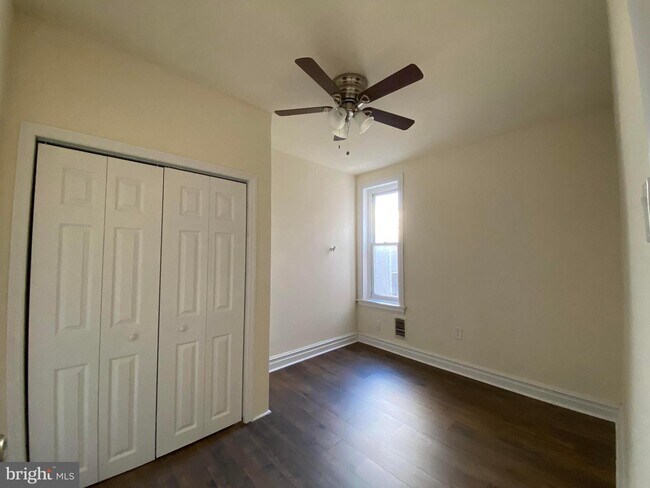 Foto del edificio - 2263 N Woodstock St