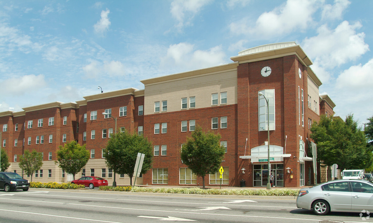 Foto principal - Broad and Belvidere Student Apartments