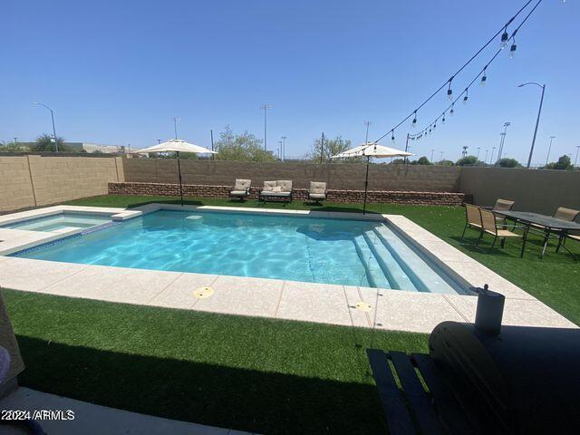 Foto del edificio - 16357 N 180th Dr
