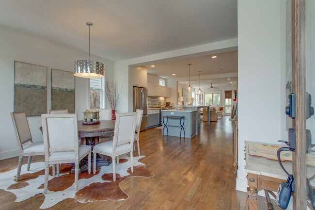 Foto del edificio - 3505A Wrenwood Dr