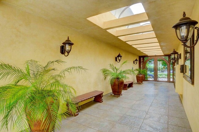 Foto del edificio - 4128 Whitsett Ave