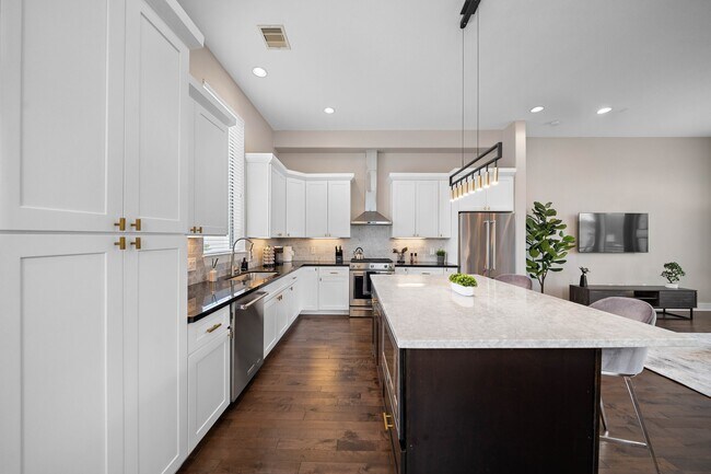 Foto del edificio - 1603 Holly St