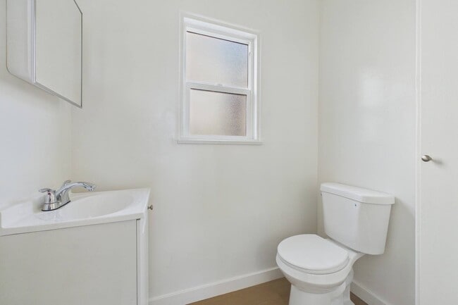 Building Photo - Wilcox Apartments