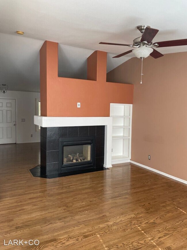 Foto del edificio - 3 br, 4 bath House - 9350 Cove Creek Dr