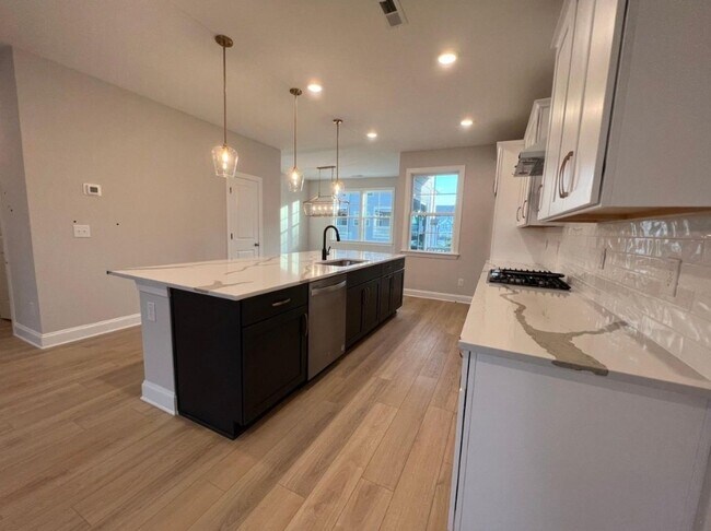 Foto del edificio - 442 Clementine Dr