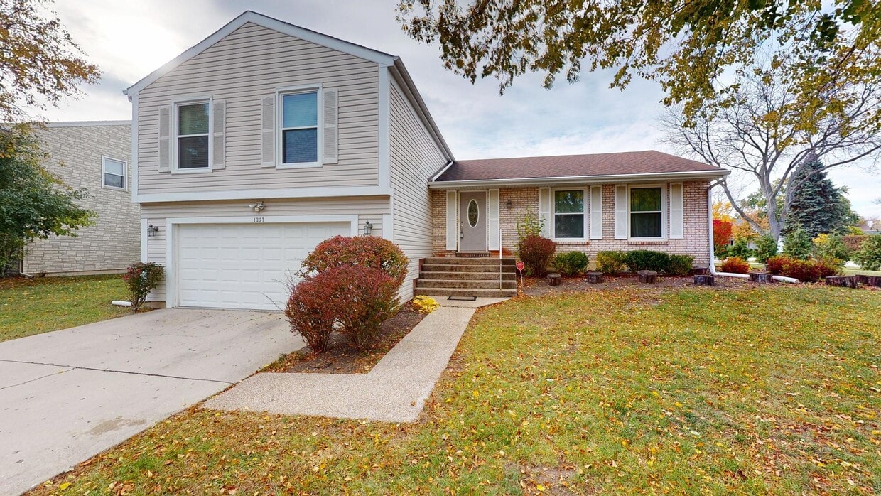 Foto principal - 1327 Larchmont Dr