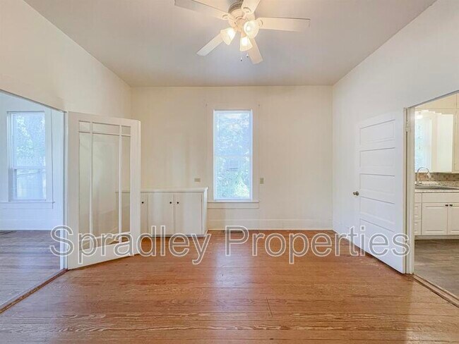 Foto del edificio - 305 N Pearl St