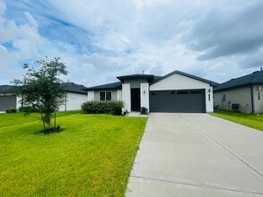 Building Photo - 28918 Yukon River Ct