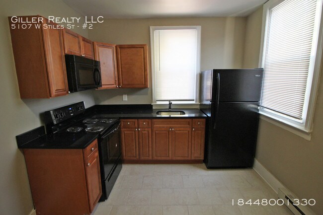 Building Photo - 5107 W Stiles St