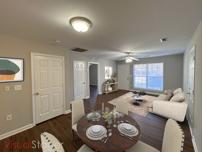 Foto del edificio - 7131 Reeves St