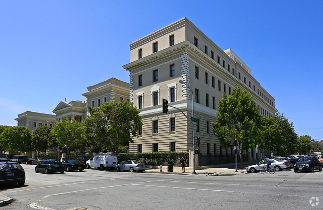 Primary Photo - Mercy Family Plaza