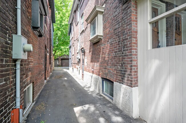 Photo du bâtiment - 38 Browning Ave