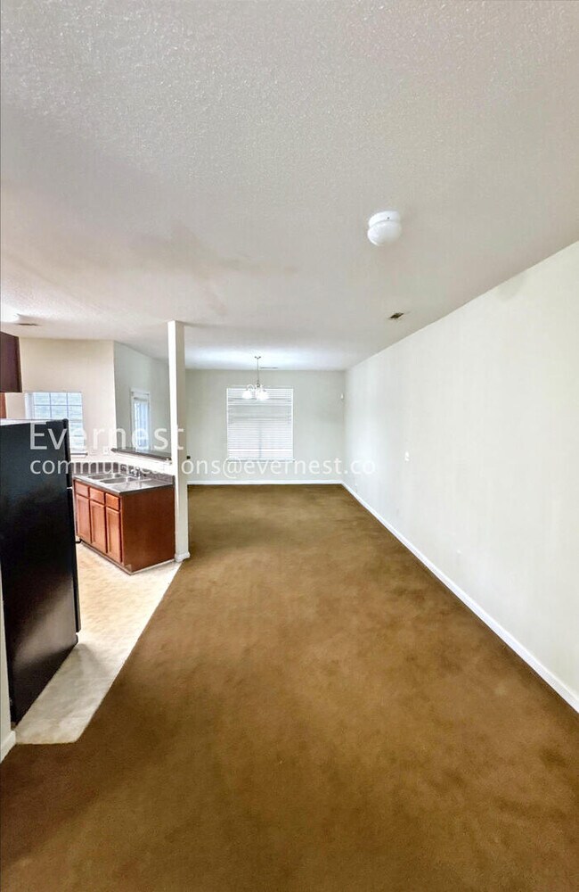 Foto del edificio - PROMO: Enjoy your 2nd month rent-free rent when you sign the lease today! 3 Bed, 2.5 Bath Home wi...