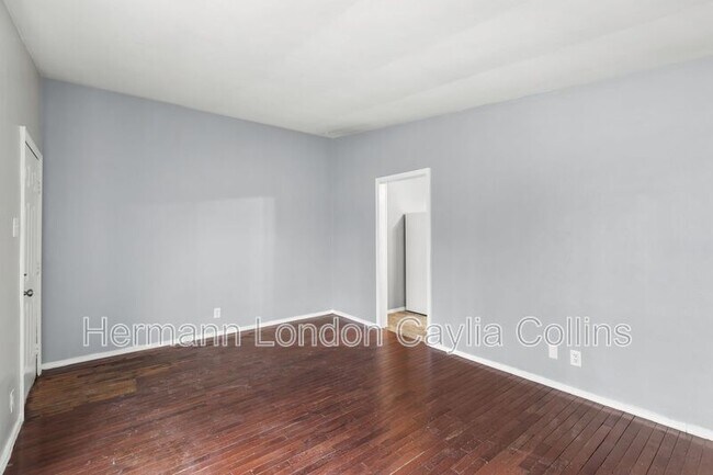 Building Photo - 9456 Calwood Dr