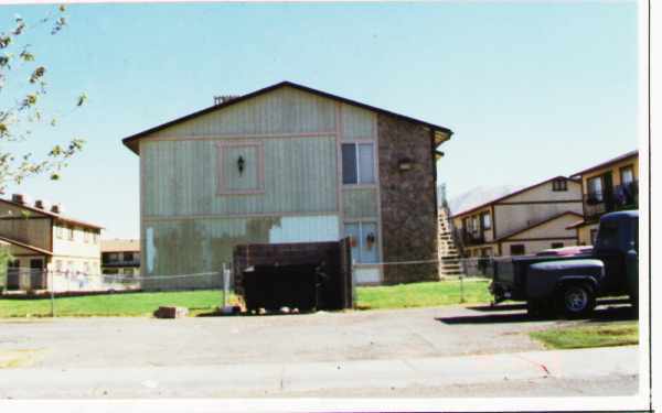 Building Photo - 1870 Bartoli Dr