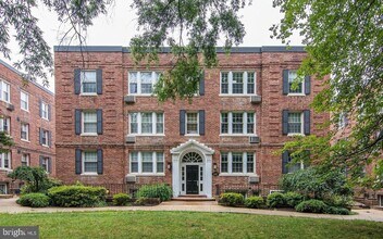 Building Photo - 4481 MacArthur Blvd NW