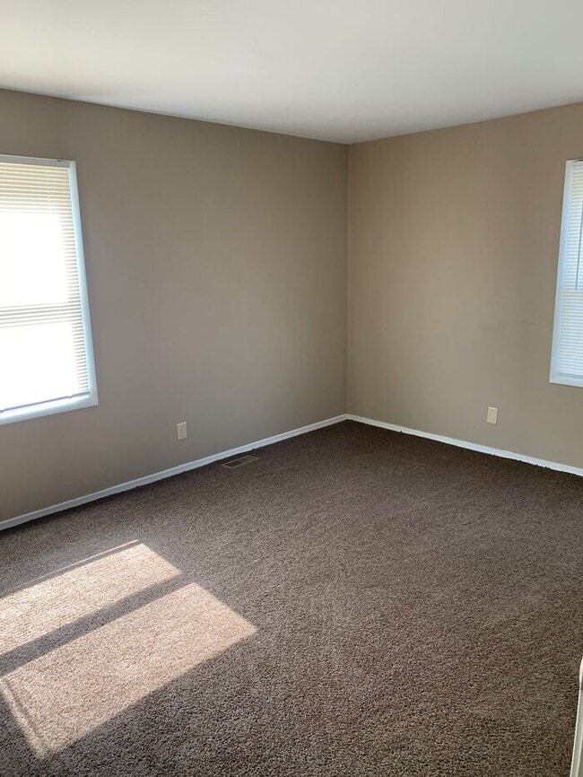 Building Photo - 8129 Crousore Rd