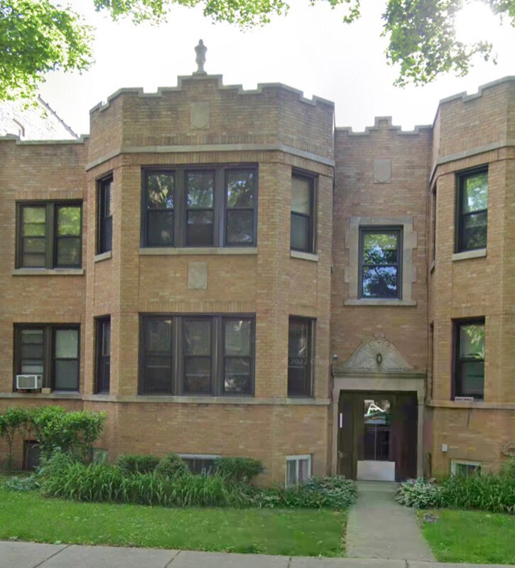 Primary Photo - 5654 N Rockwell St