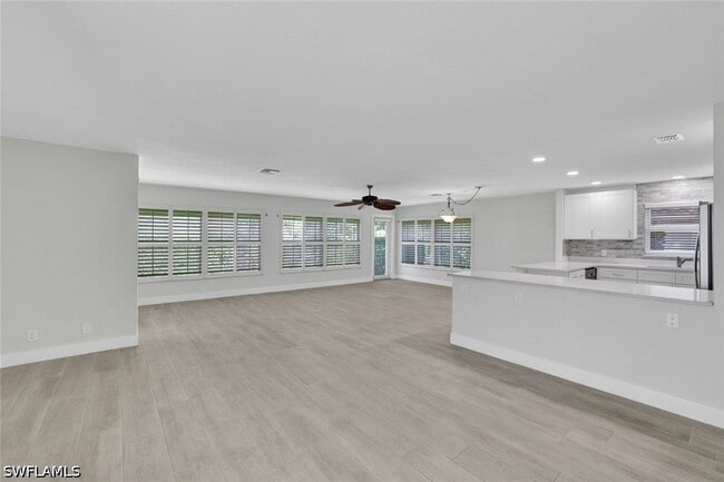 Foto del edificio - 265 Georgetown Blvd
