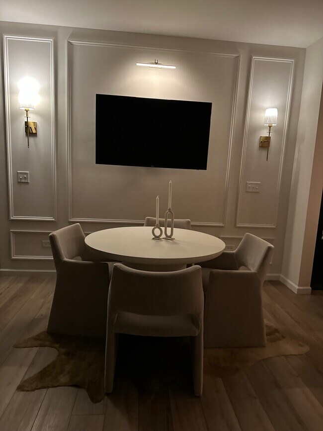 Foto del edificio - 2108 Weatherbee Ln