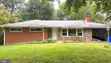 Building Photo - 6427 Amherst Ave