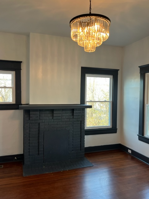 Foto del edificio - 321 E Washington St