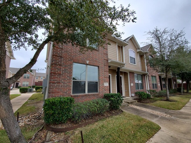 Building Photo - College Station - 2 Bed / 2.5 Bath / 2 sto...