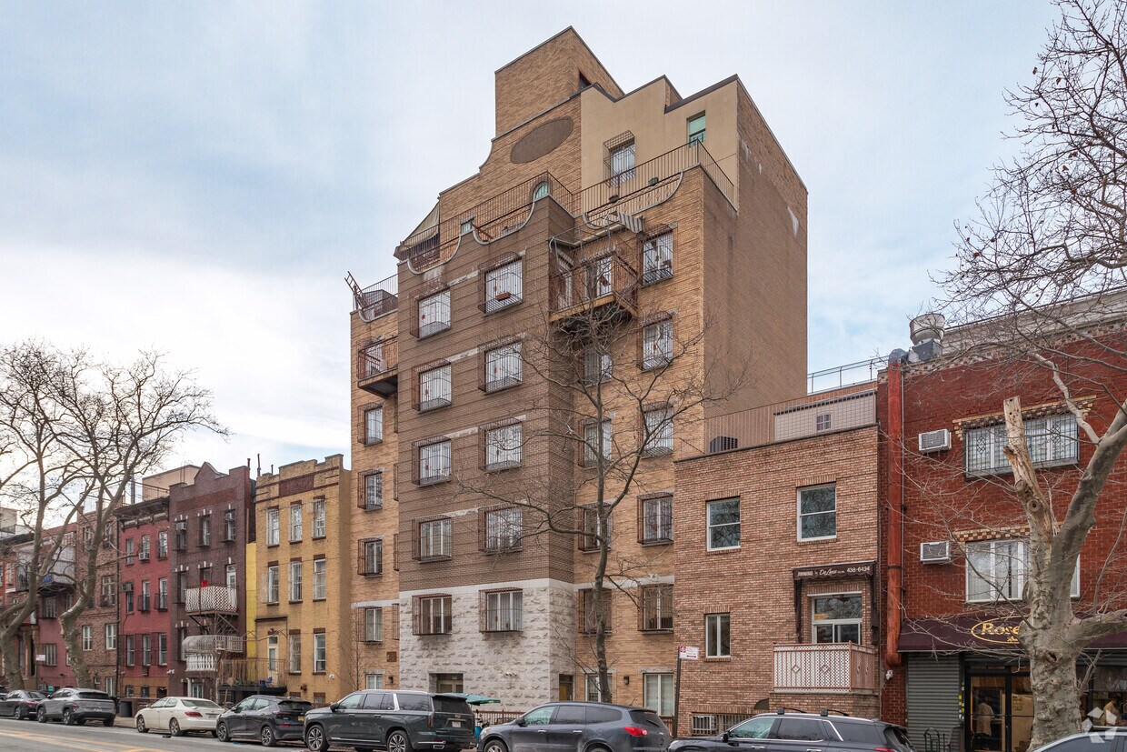 Primary Photo - 177 Taylor St