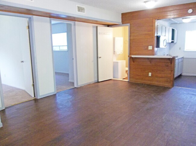 Building Photo - 107 Cockerham St