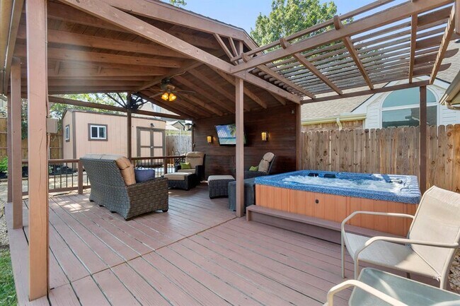 Foto del edificio - 6820 Hickory Hollow Ln