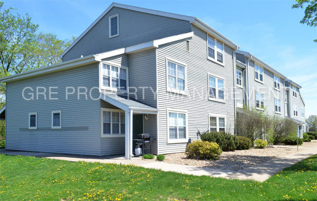 Building Photo - 5806 Haymeadow Ct
