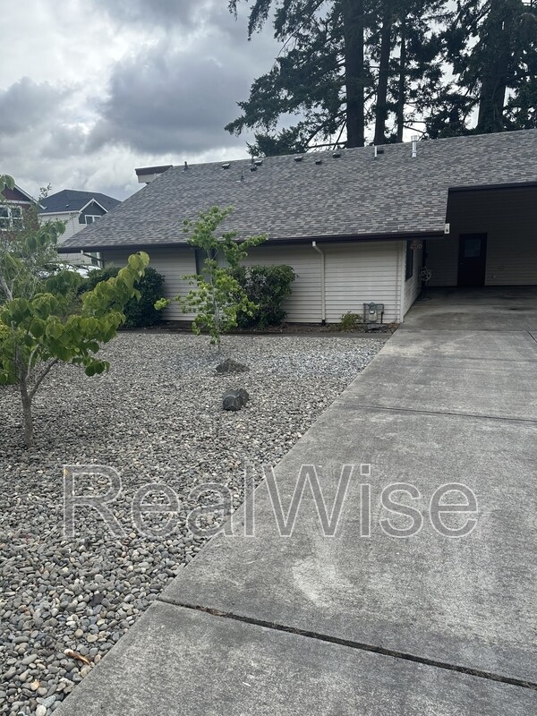 Foto del edificio - 7730 SW Eaker Pl