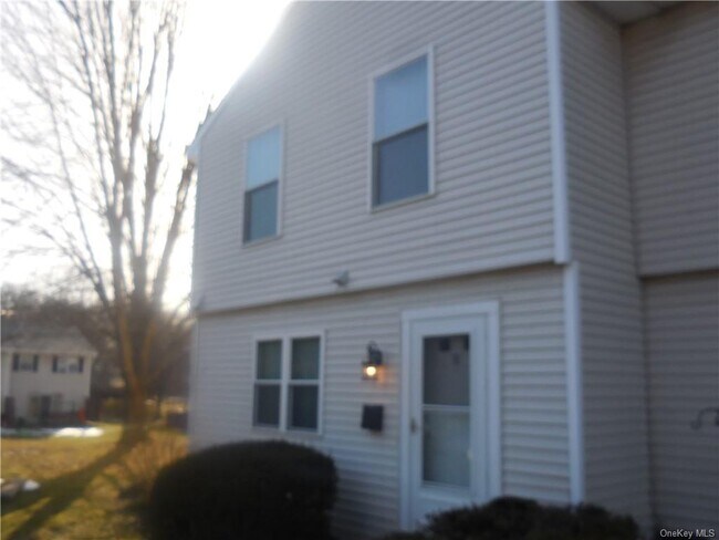 Building Photo - 11 Sylcox Rd