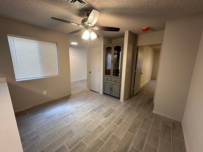 Building Photo - 1528 W Las Lomas St