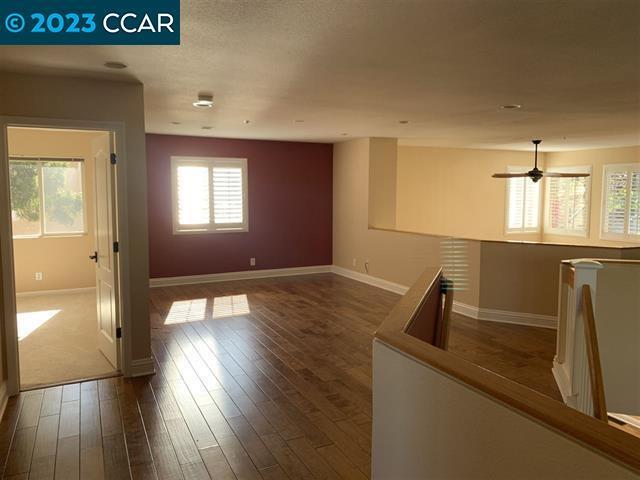 Building Photo - 720 S Pond Ct