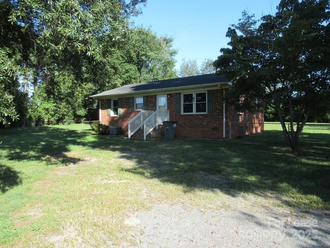 Building Photo - 2386 Gaston-Webbs Chapel Rd