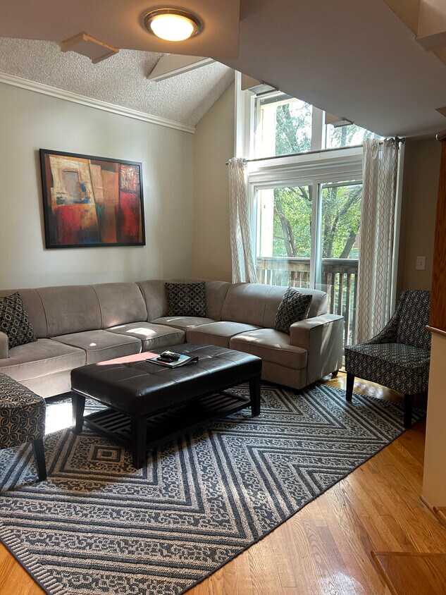 Foto principal - 830 W Altgeld St