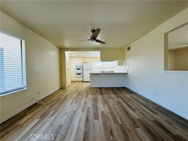 Building Photo - 2105 E Petunia St