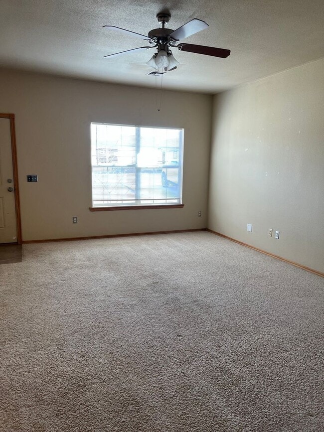 Building Photo - 101 E St