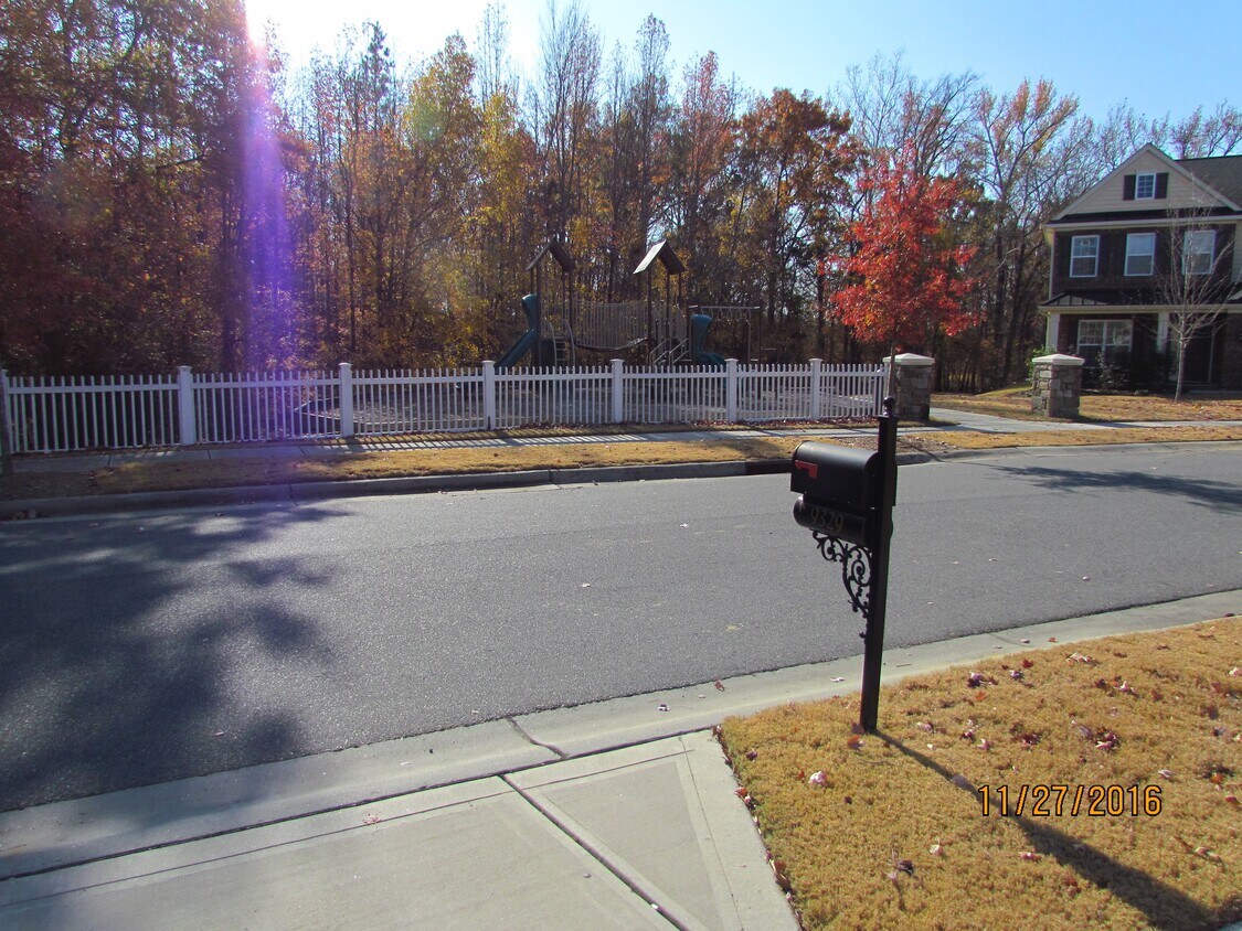 9329 Ardrey Woods Dr, Charlotte, NC 28277 House Rental in Charlotte