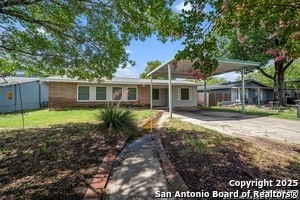 Foto del edificio - 526 Schmeltzer Ln