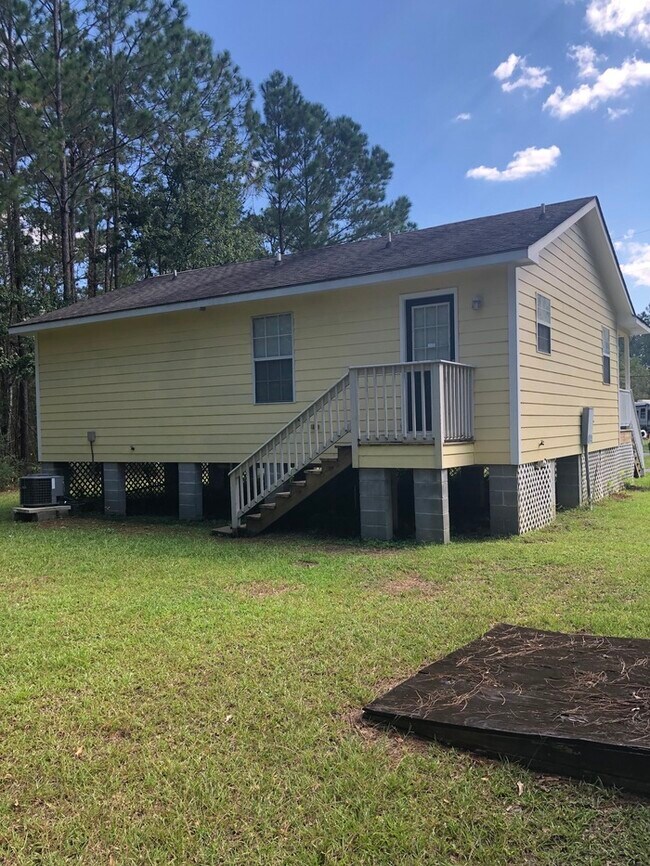 Building Photo - Beautiful 2/1 for rent in Bay St. Louis