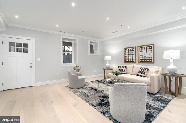 Foto del edificio - 1128 Buchanan St NW