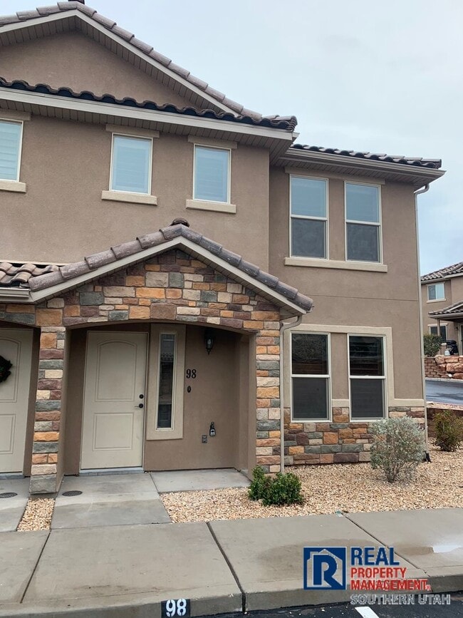 Building Photo - Cottages at Fossil Hills
