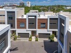 Foto principal - 221 Cosmopolitan Ct