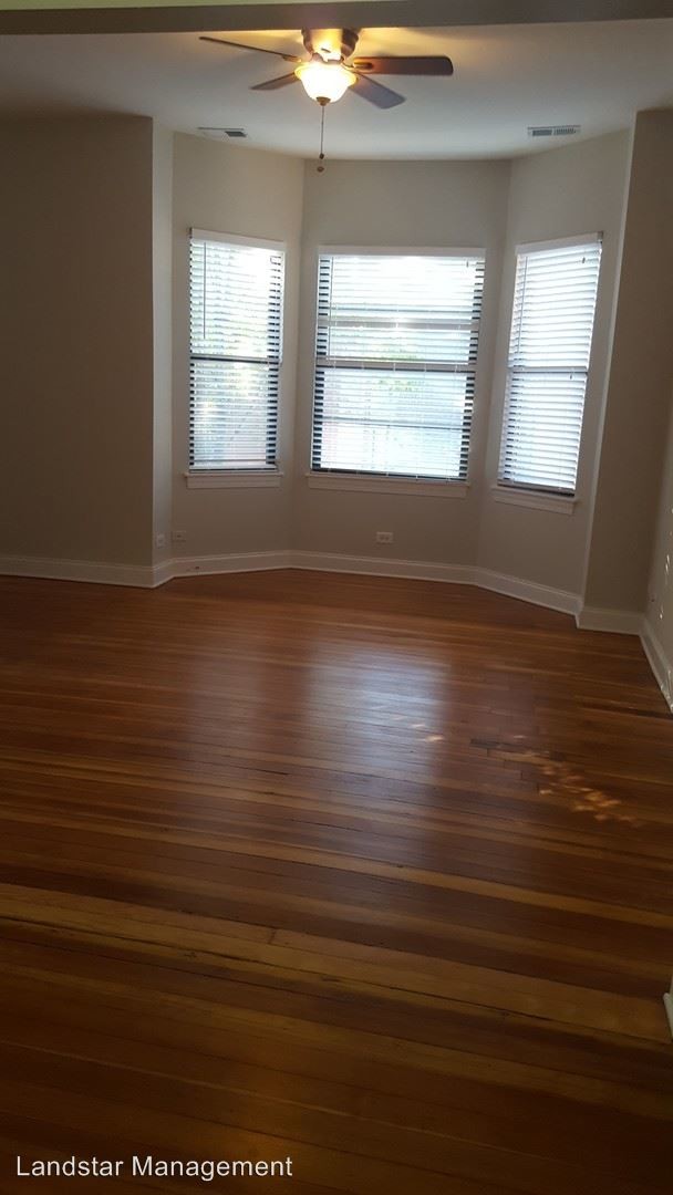 Foto del edificio - 2159 W Belmont Ave