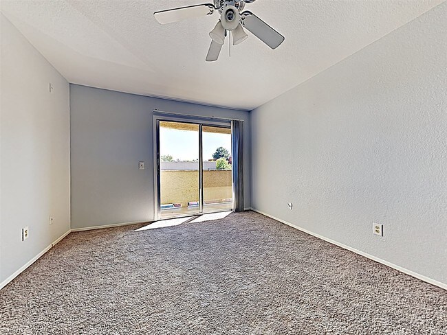 Foto del edificio - 1331 W Baseline Rd