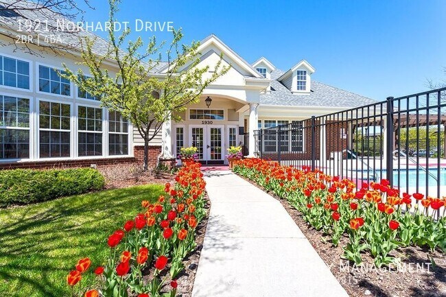 Foto del edificio - Beautiful Townhome in Brookfield!